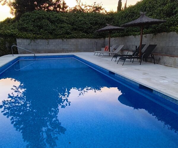 Piscina al atardecer
