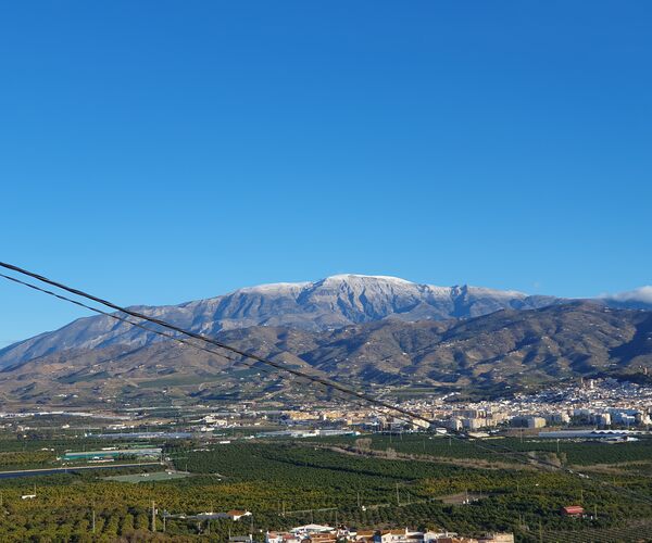 La Maroma nevada vista desde Bellavista